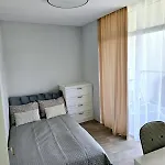 3 2 Beds 1 Sofa-bed With Garden