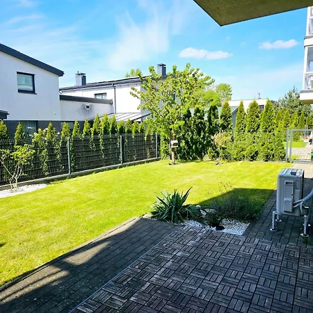 3 2 Beds 1 Sofa-bed With Garden *