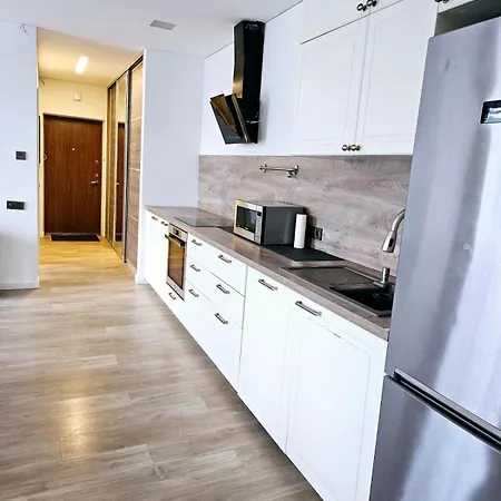 3 2 Beds 1 Sofa-bed With Garden Apartment *