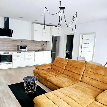 3 2 Bedrooms With Garden Apartment