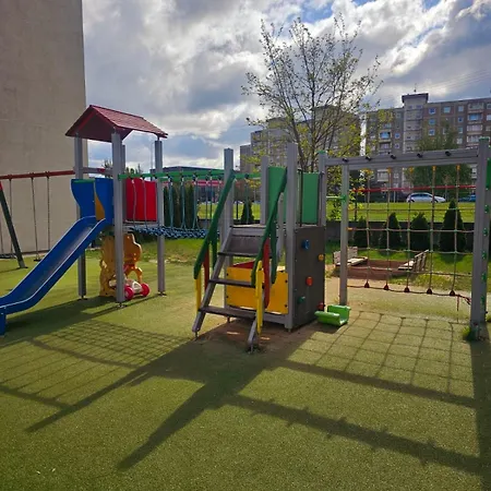 3 2 Beds 1 Sofa-bed With Garden Apartment *