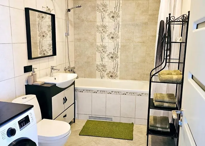 Апартаменты 3 2 Beds 1 Sofa-bed With Garden