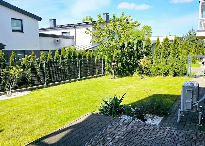 3 2 Beds 1 Sofa-bed With Garden *