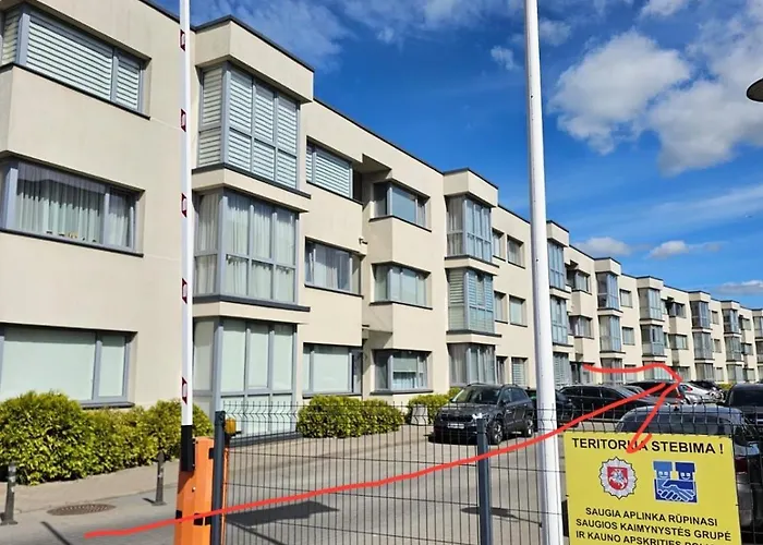 3 2 Beds 1 Sofa-bed With Garden Апартаменты *